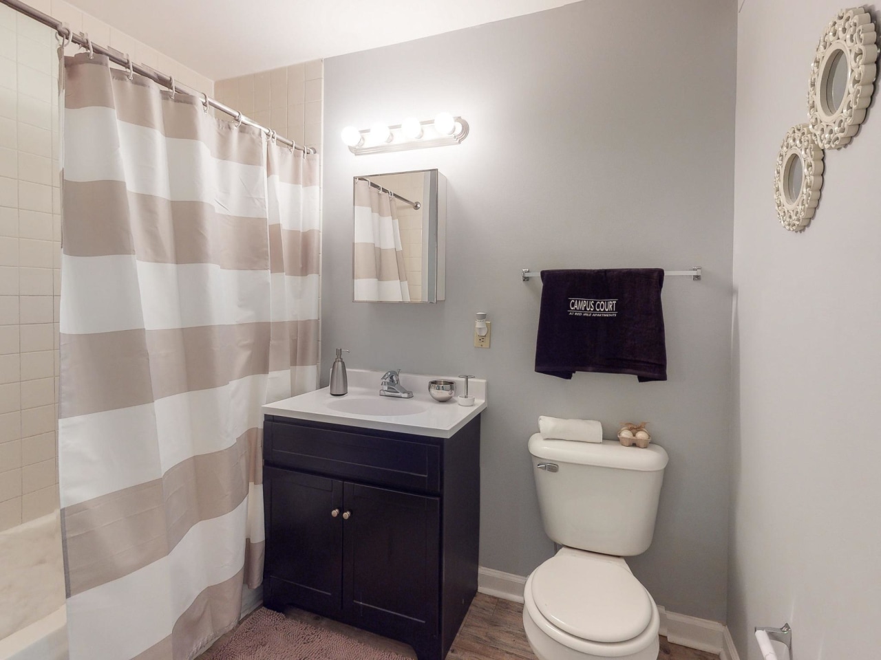 Yugo Lexington Campus Court Image 16