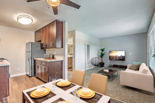 Del Amo Place Apartment Homes Image 24