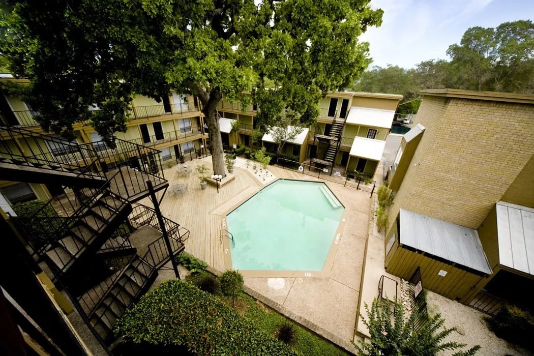 Oak Park Image 9