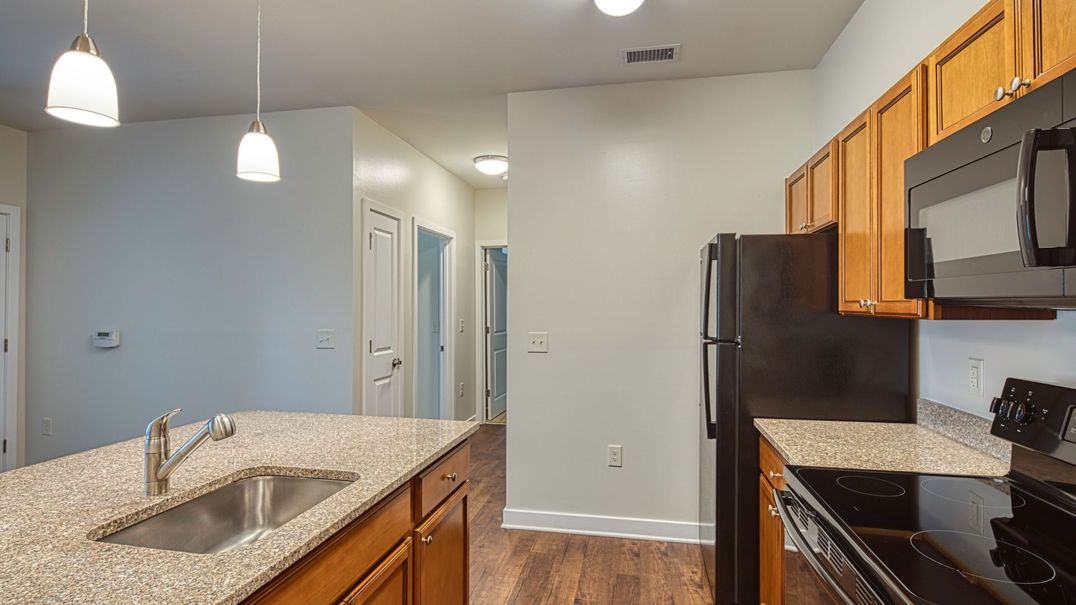 Valor Apartment Homes Image 22