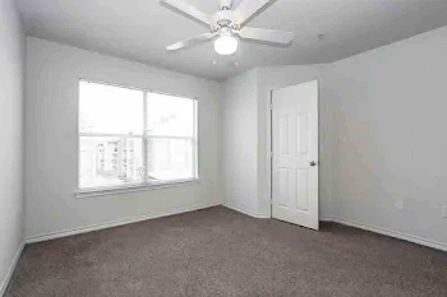 West Virginia Park Apartments Image 10