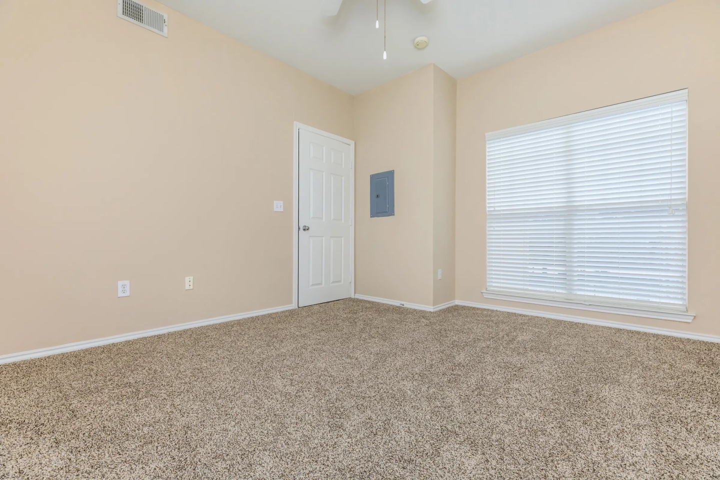 Villas of Mission Bend Image 30