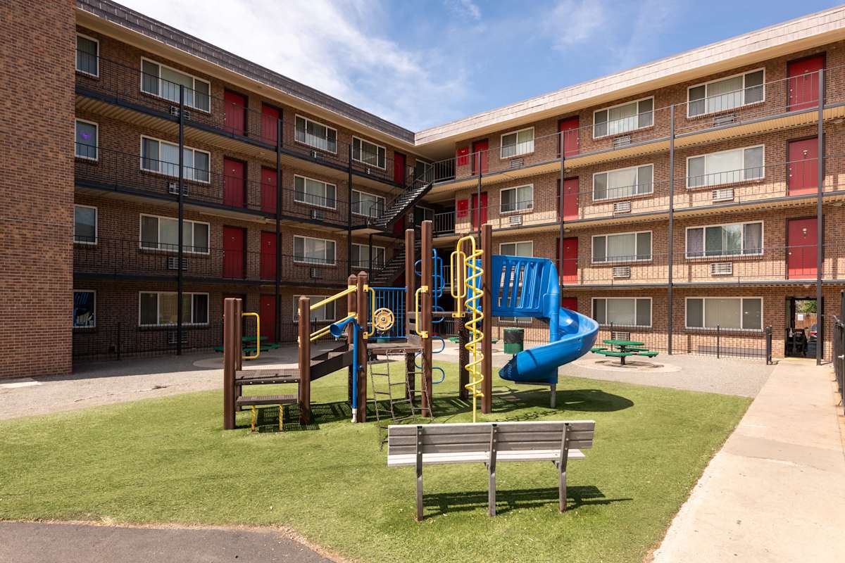 Meridian Garden Apartments Image 5