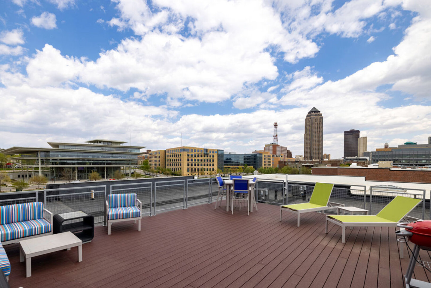 1440 Locust Image 20