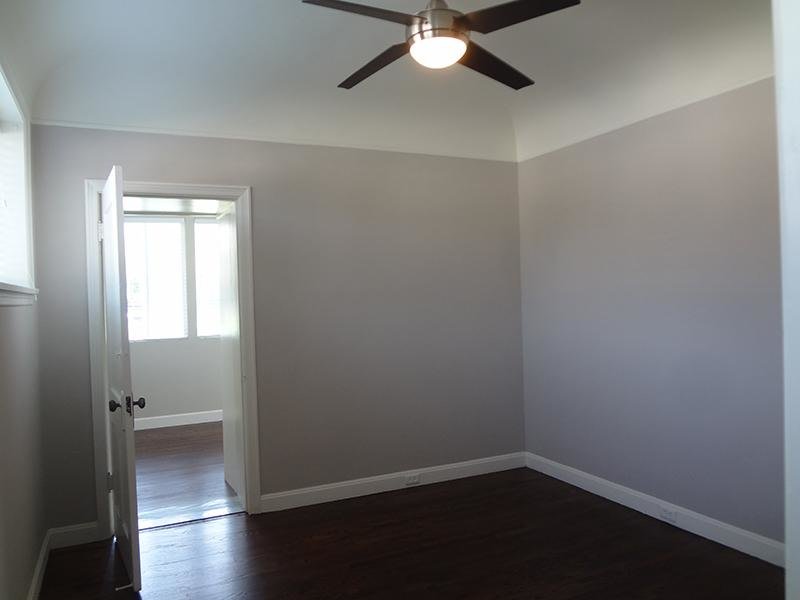 The Hillcrest Image 15