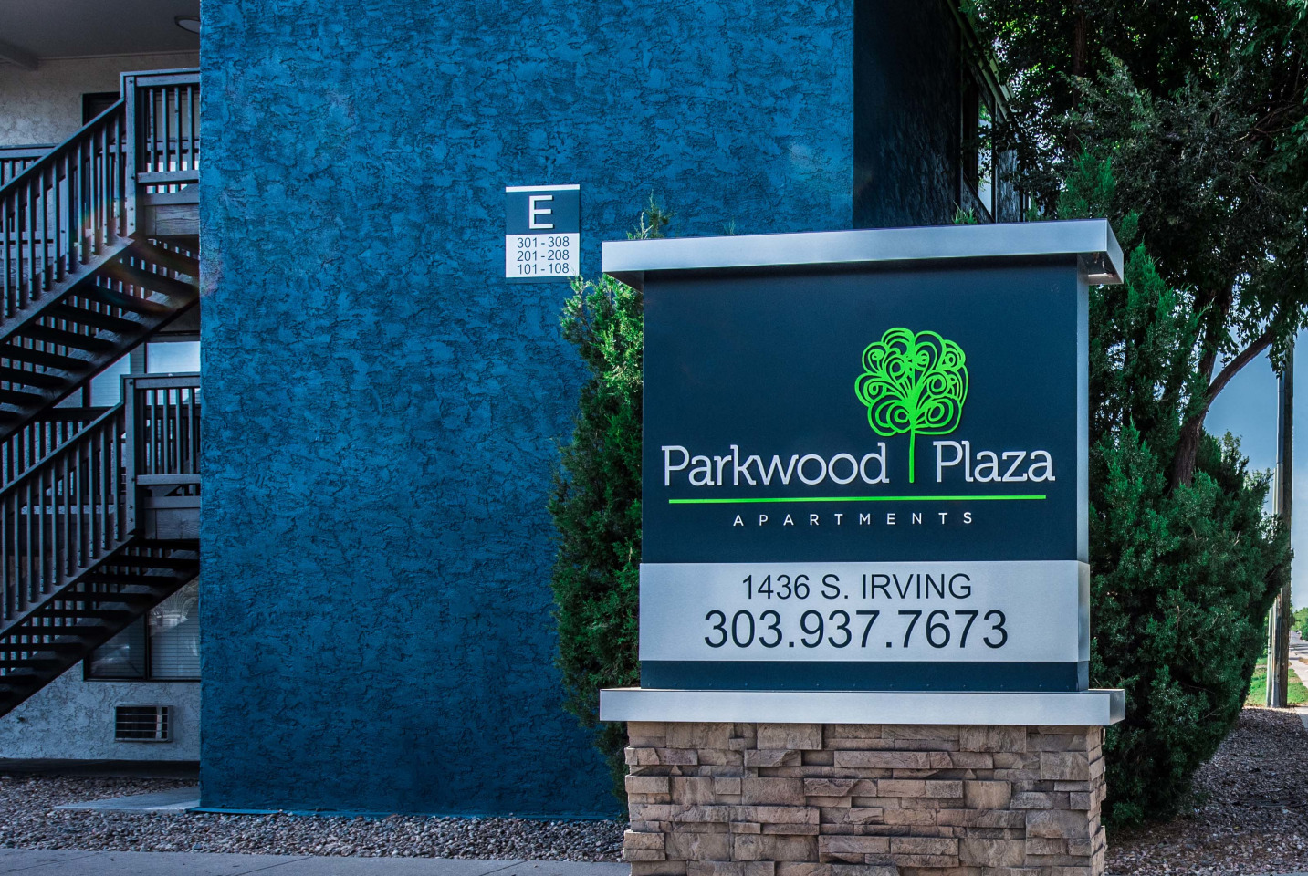 Parkwood Plaza Image 22