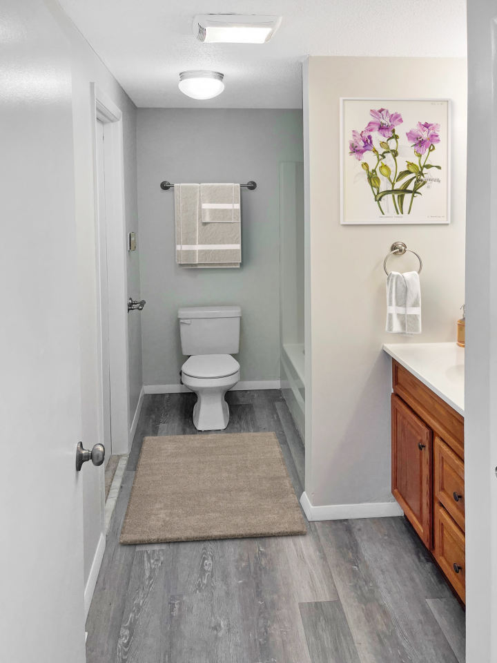 Meadowbrook Village Image 10