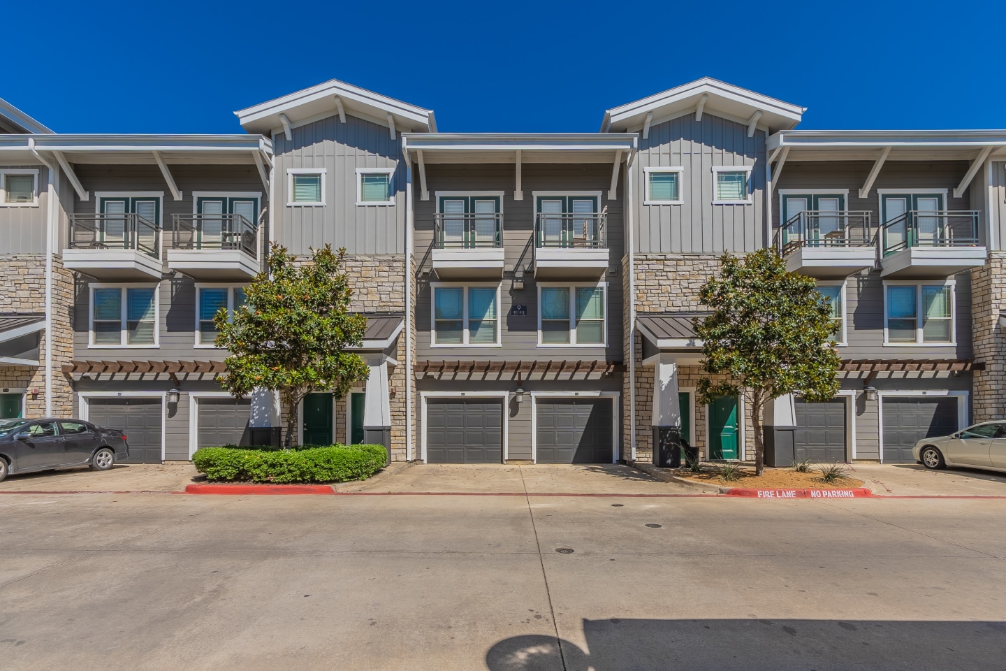 Lakewood Flats Image 12