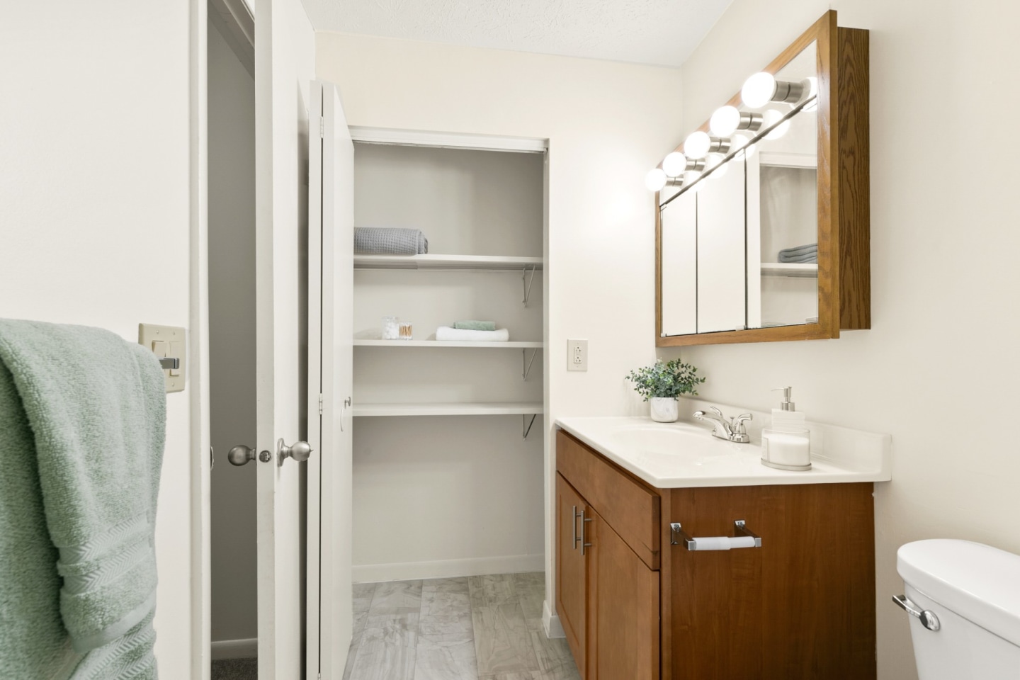 Roxalana Hills Apartments Image 30
