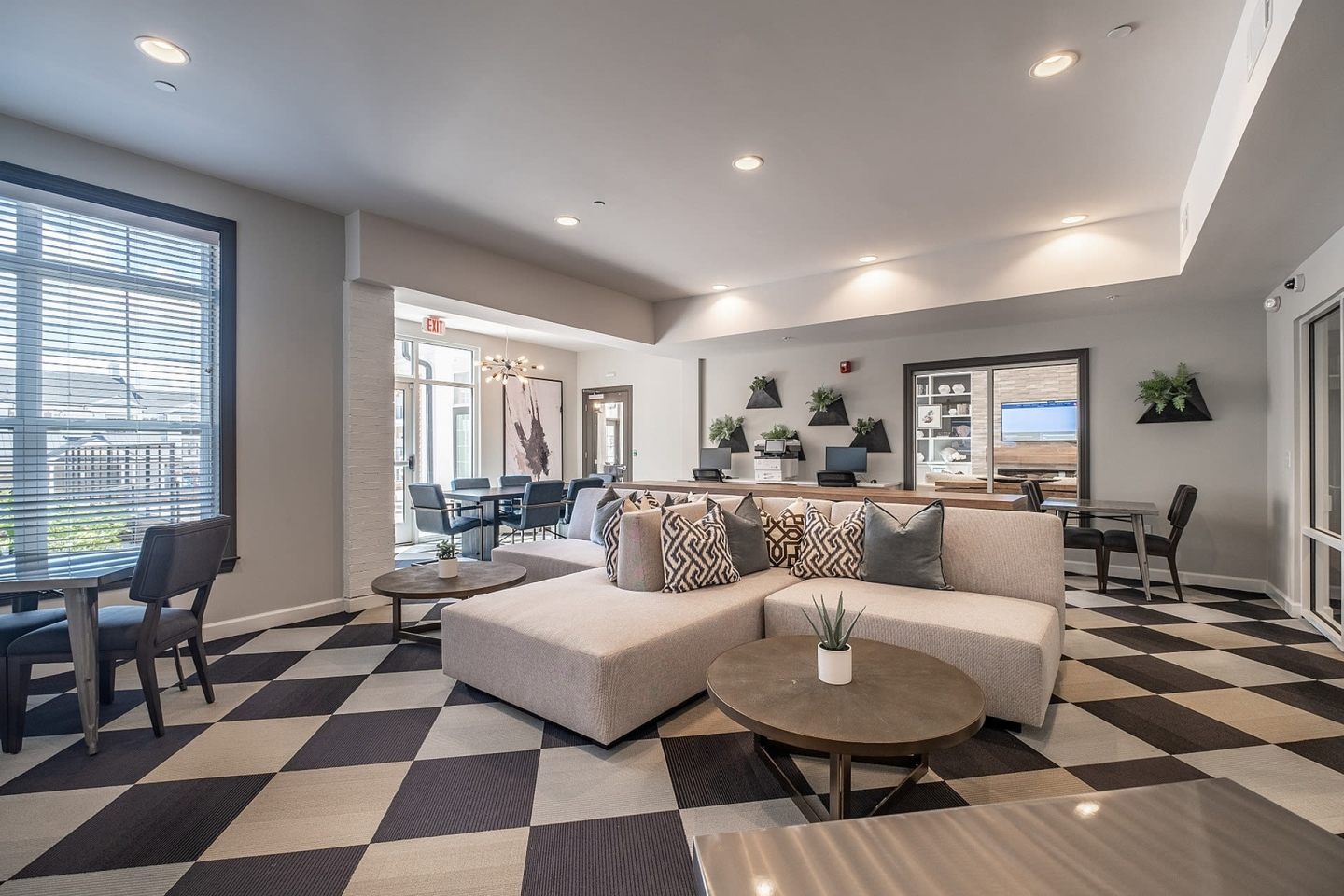 Abberly CenterPointe Image 29