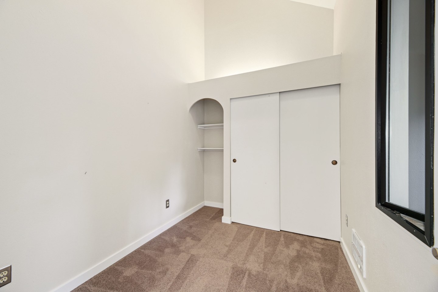Starboard Apartments Image 4