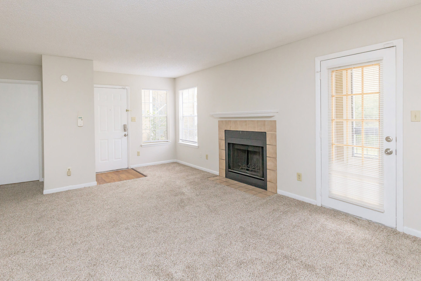 Regency Gardens Condos Image 13