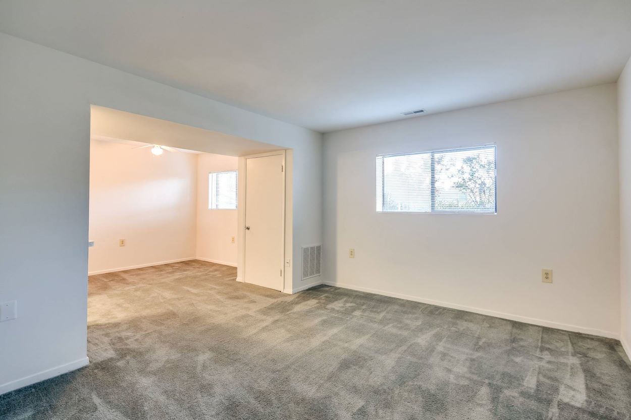 Meadow Creek Apartments Image 2