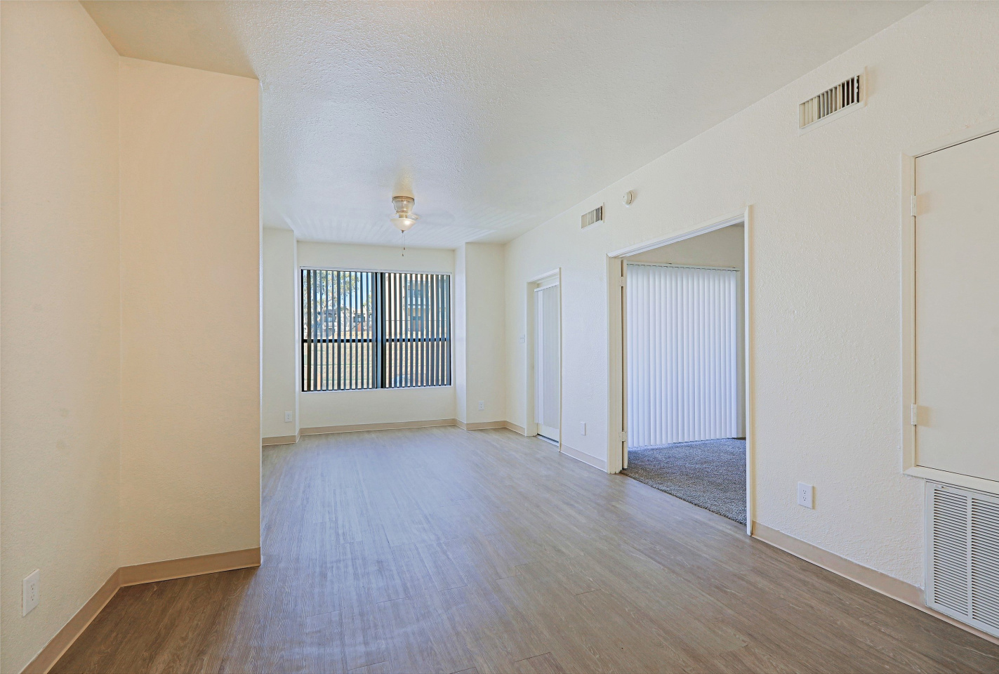 River North Apartments Image 9