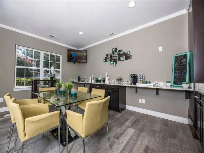 Latitude at Riverchase Image 13