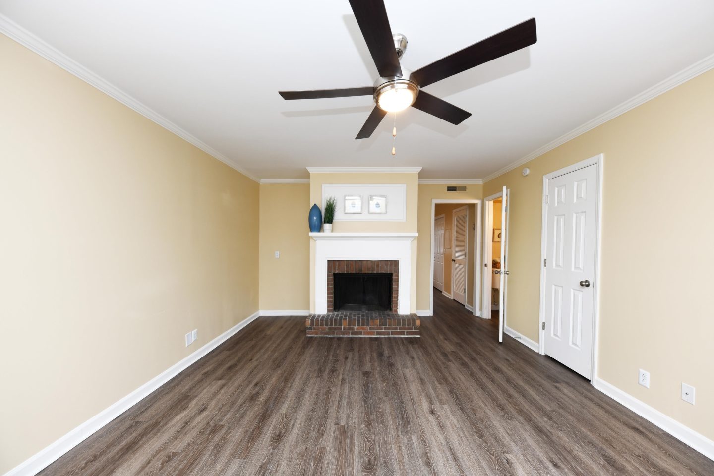 Hunter's Court Image 10