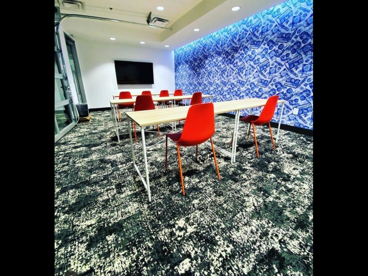 Flashcube Luxury Apartments Image 38