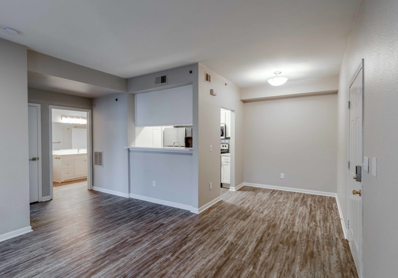 WildOak Apartment Homes Image 2