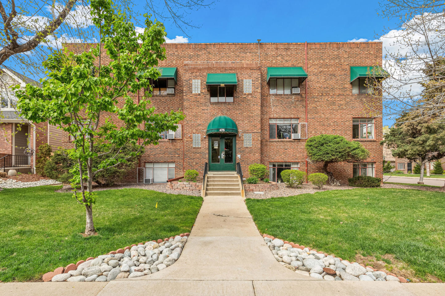 475-501 Garfield Image 16