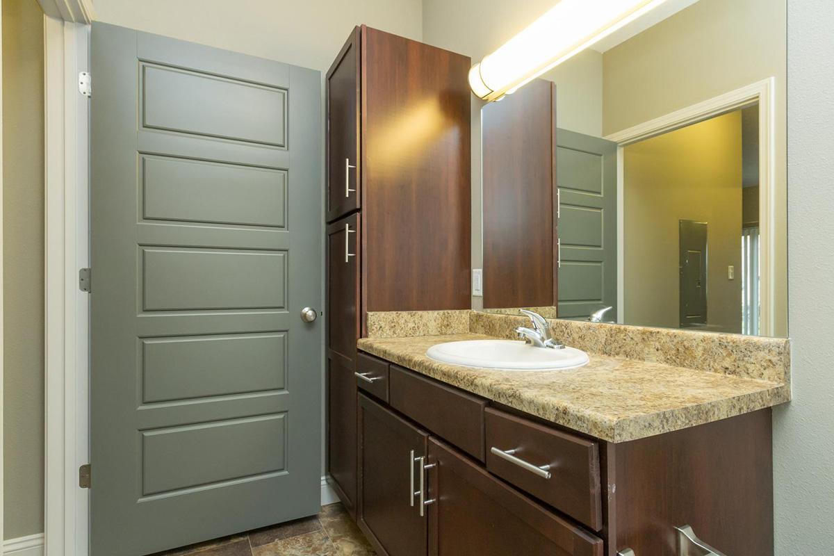 Summit at Sunnybrook Village Image 16