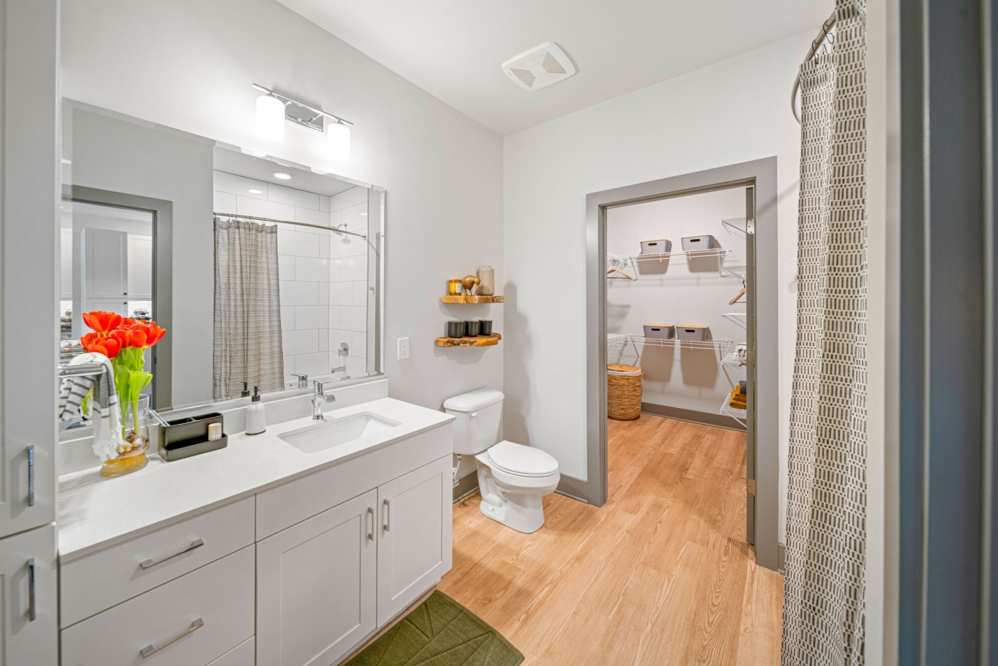 Miller and York Apartments Image 38
