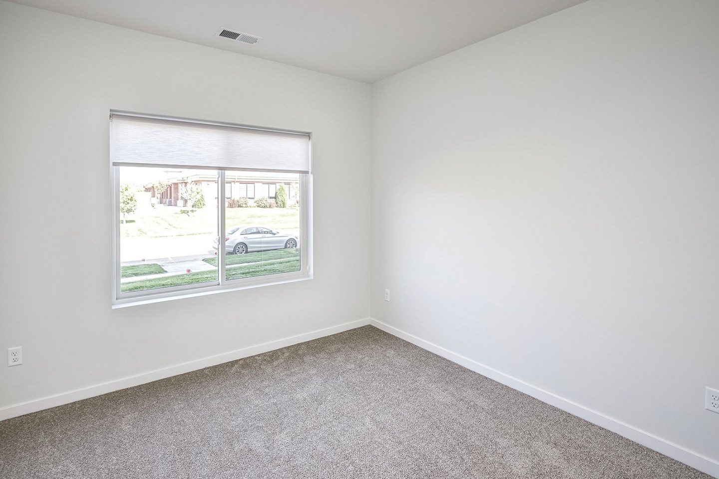 148th Place Apartments Image 17