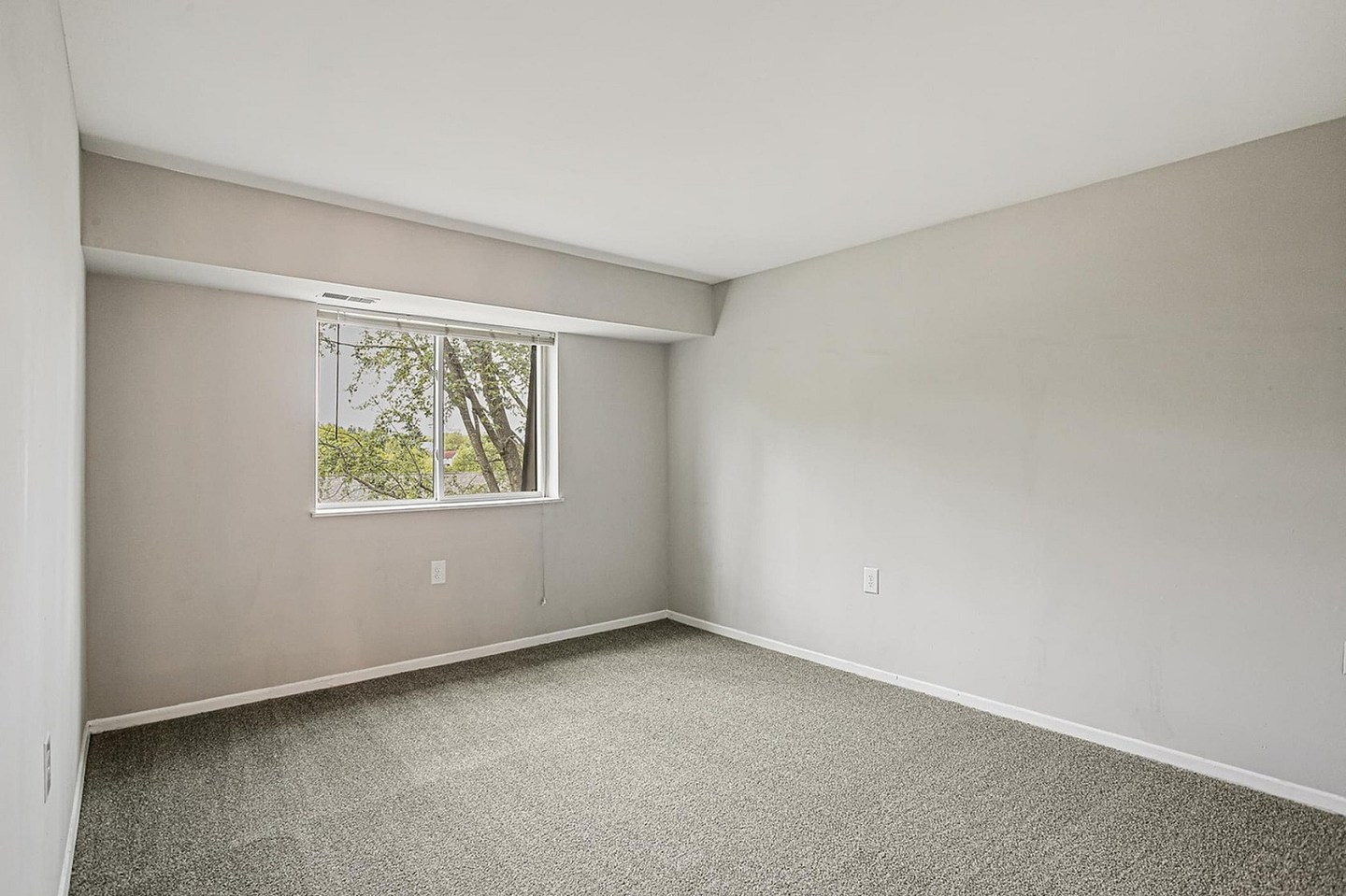 Meadow Creek Apartments Image 9