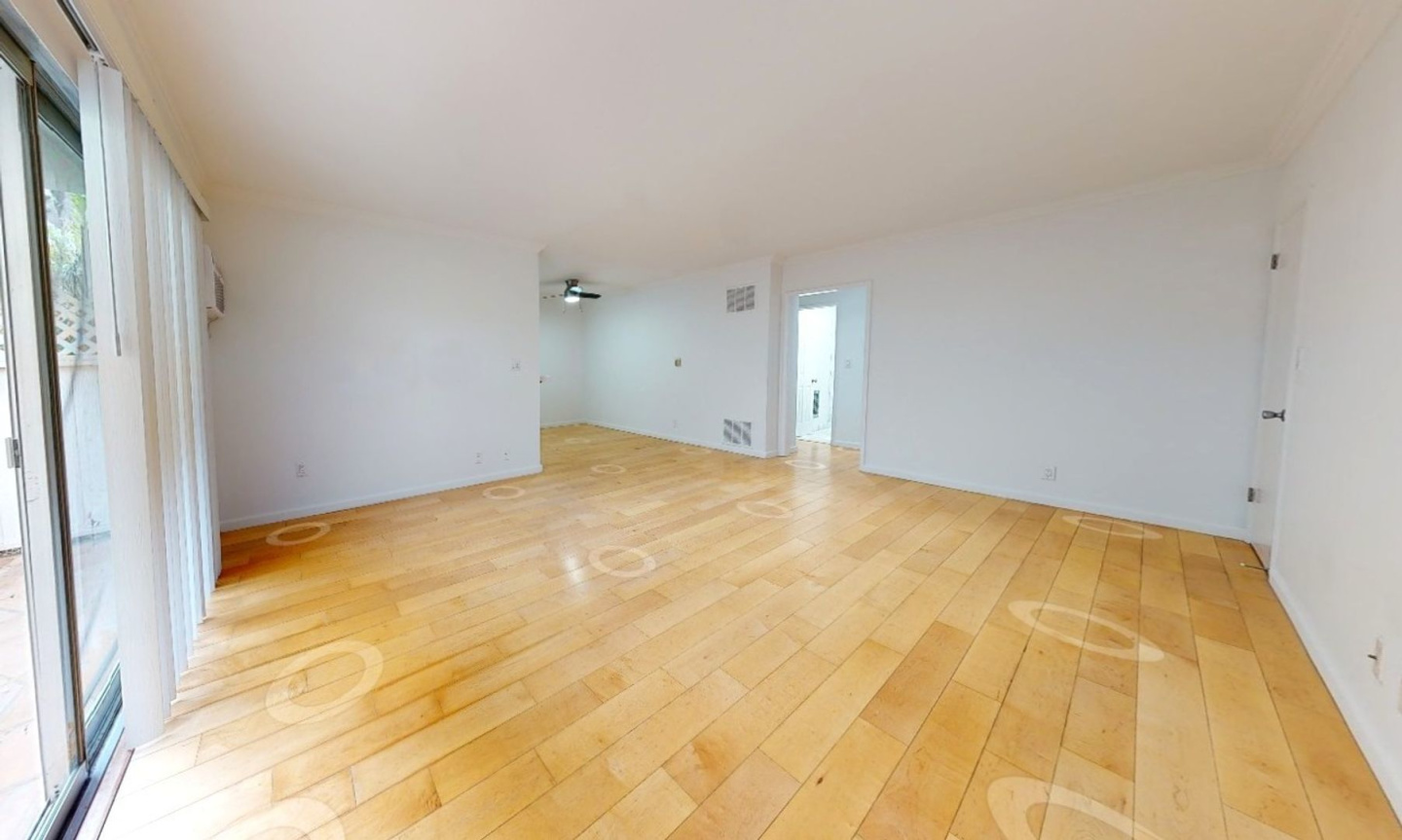 918 7th St. Image 9