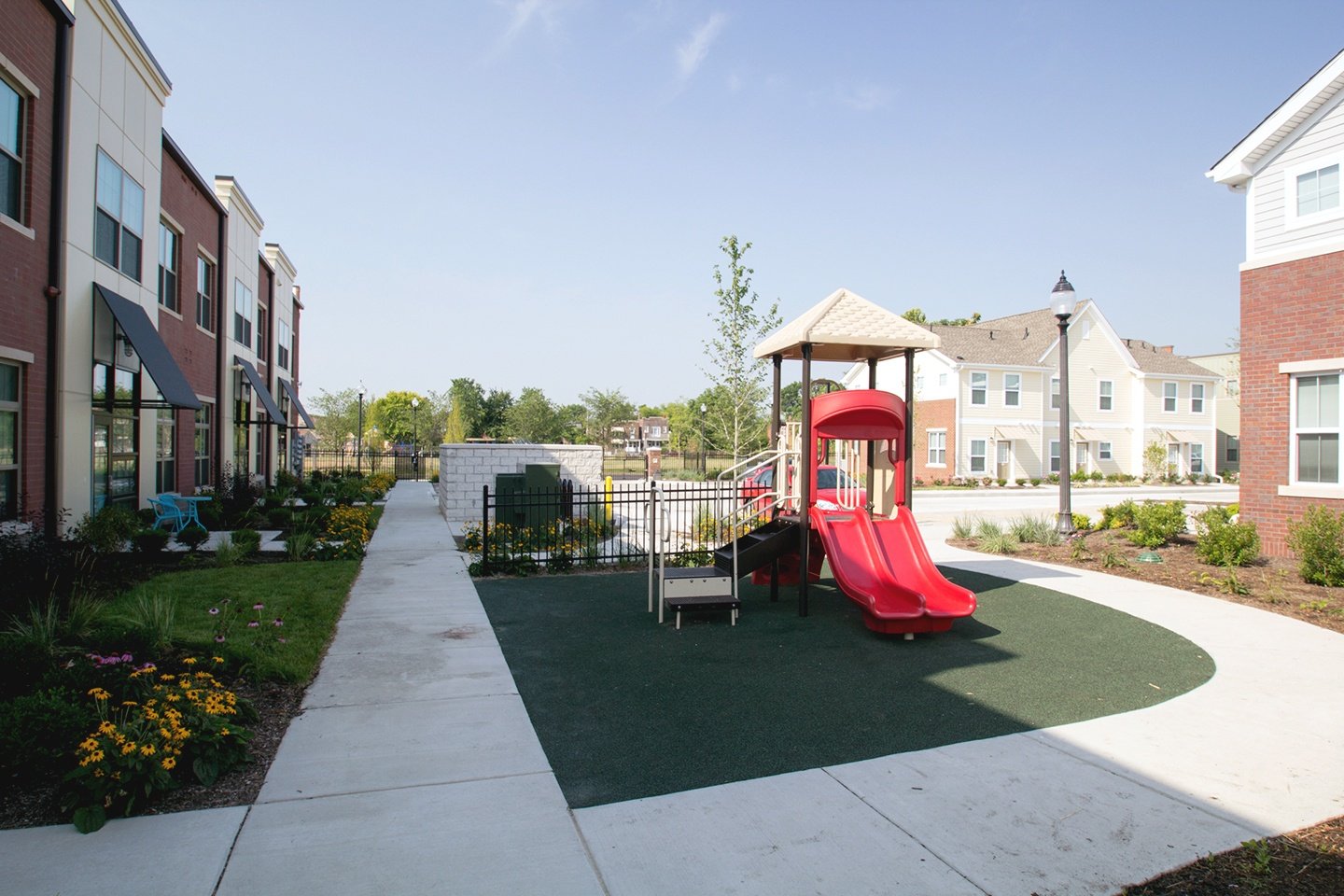 North Sarah Apartments Image 16