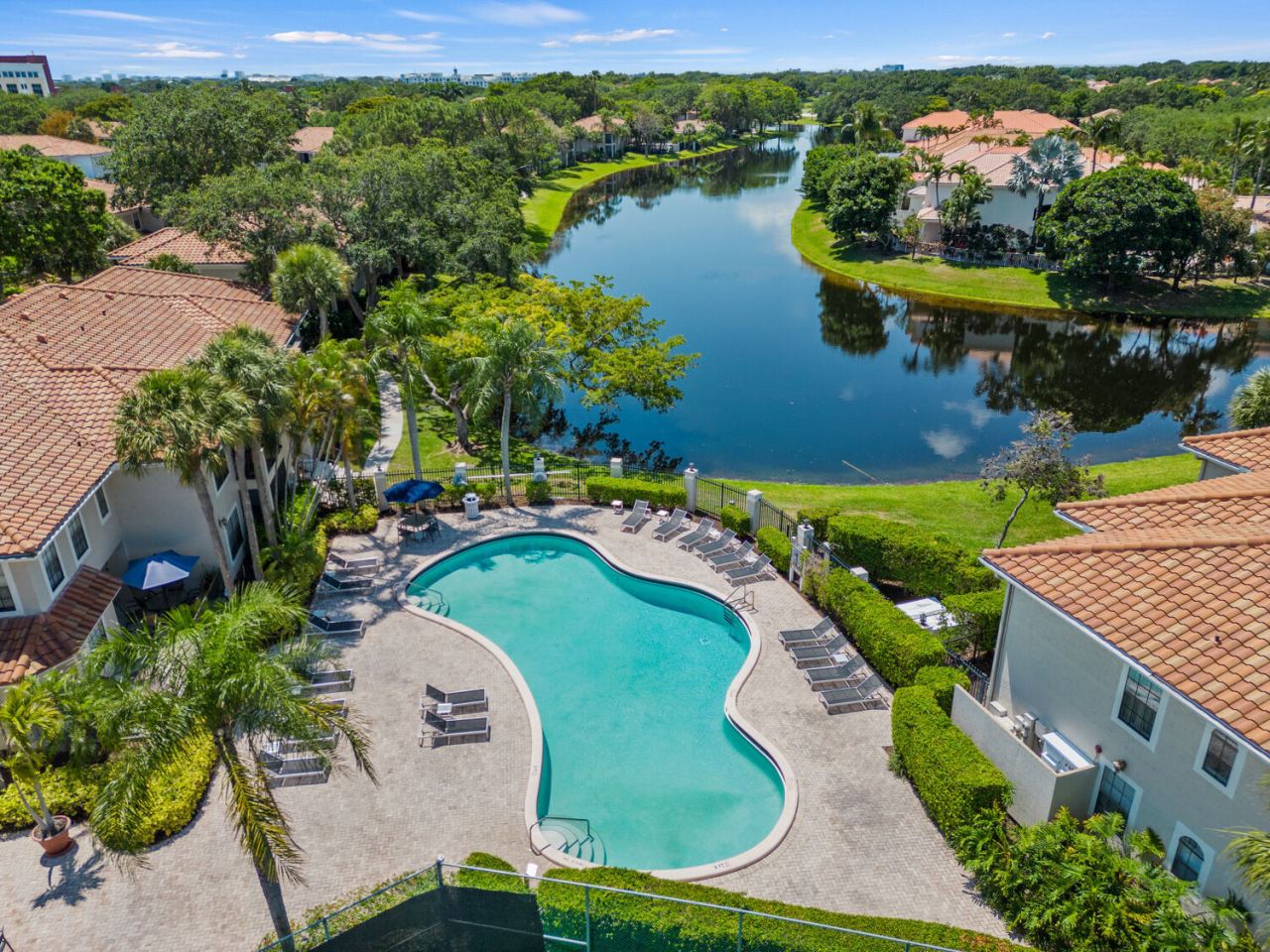 Mizner Court Image 37