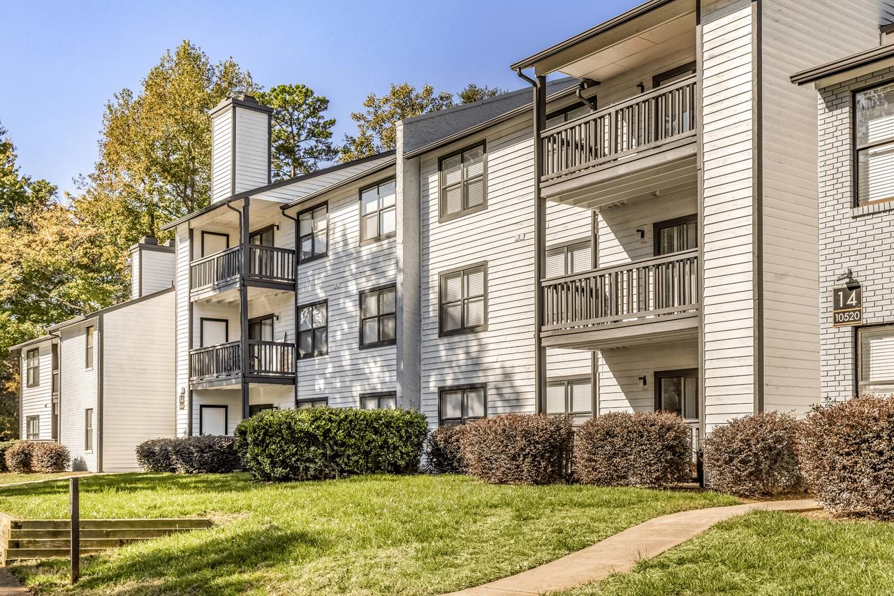 Affordable Housing - Paces Pointe Apartment Homes Image 70