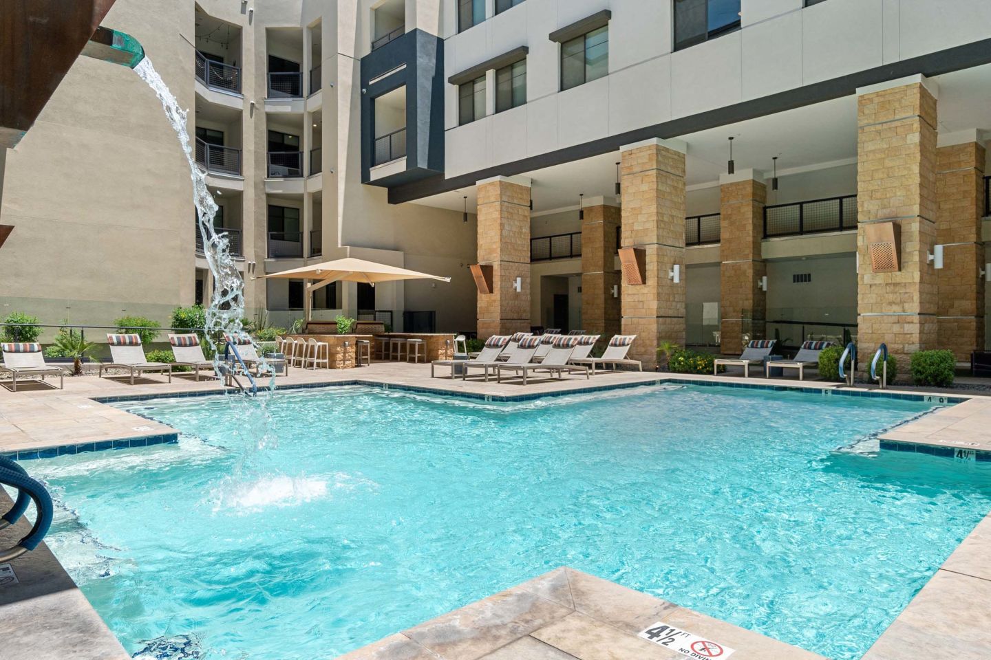 The Scottsdale Grand Apartments Image 22