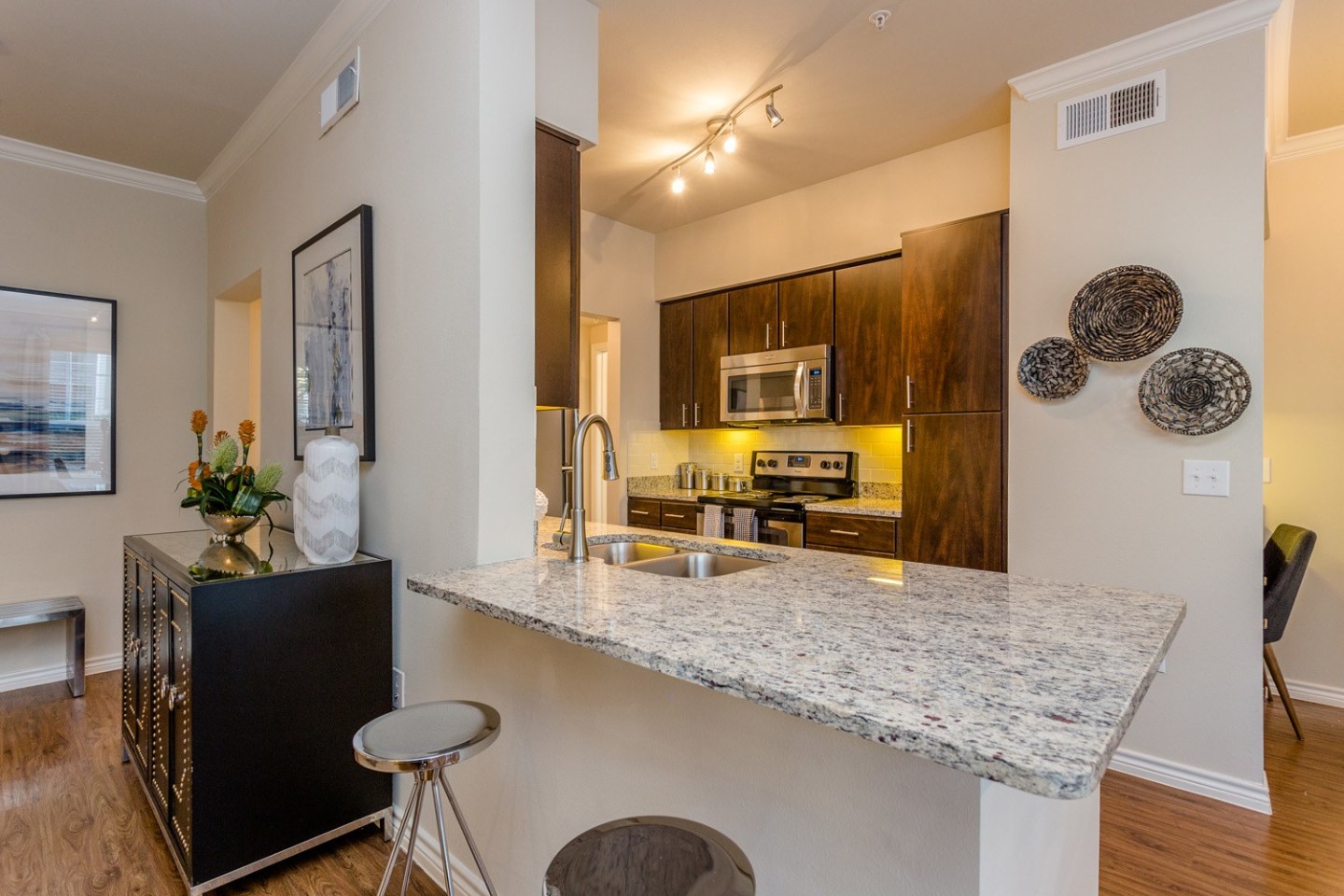 7970 Grand Image 12