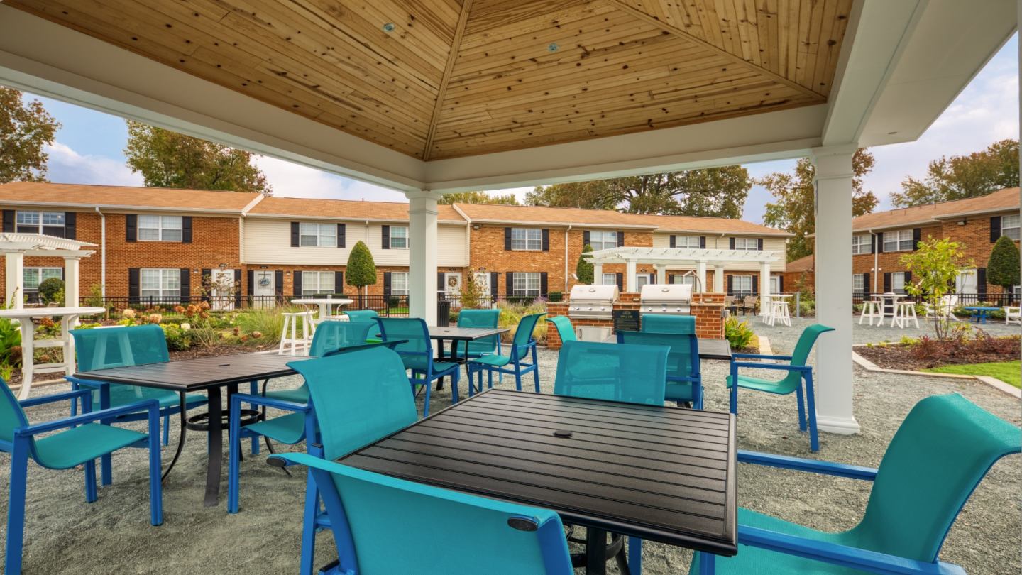Lakeville Townhome Apartments Image 16