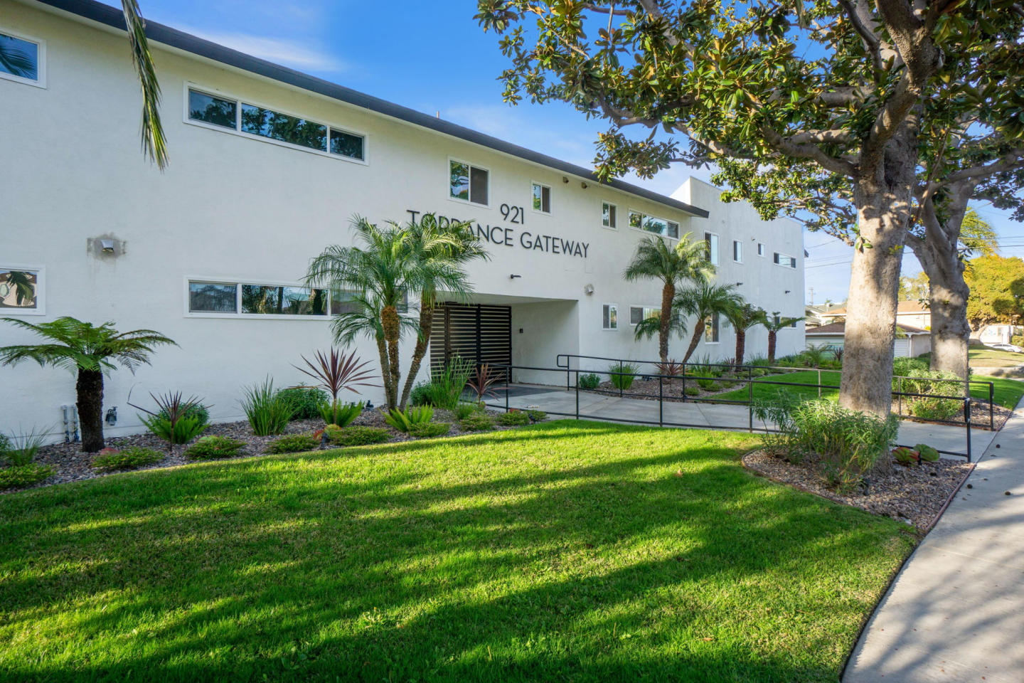 Torrance Gateway Apartments Image 23