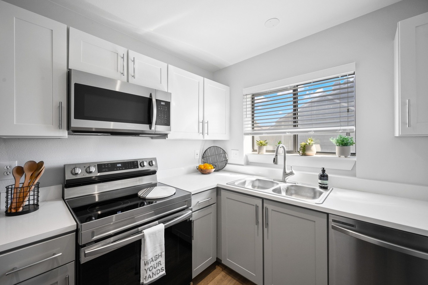 Bighorn Landing - Student Housing Image 2