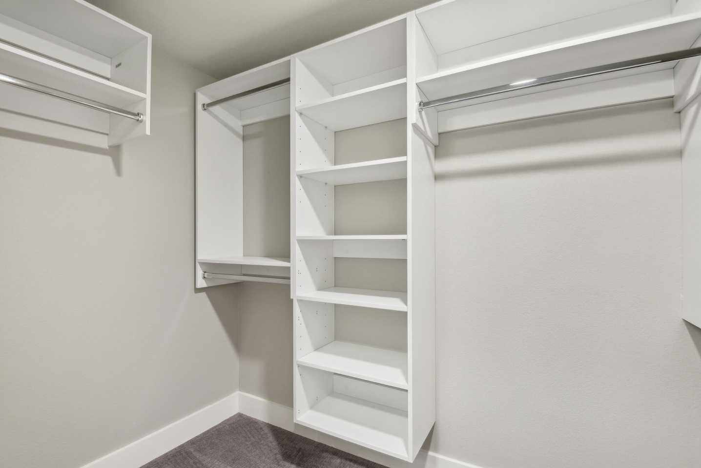 Collier Luxury Living Image 19