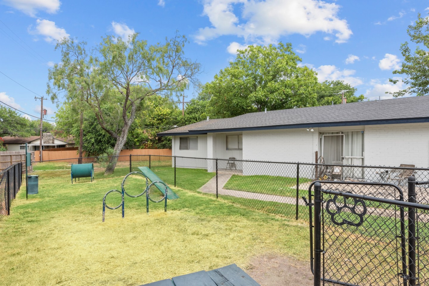 Peaks at Live Oak Image 17