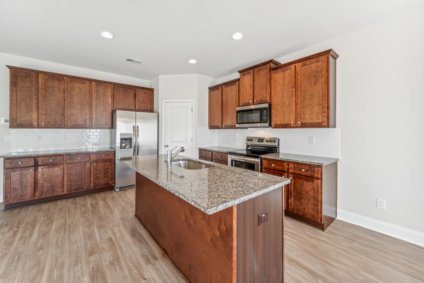 Parkwood Terrace Image 40