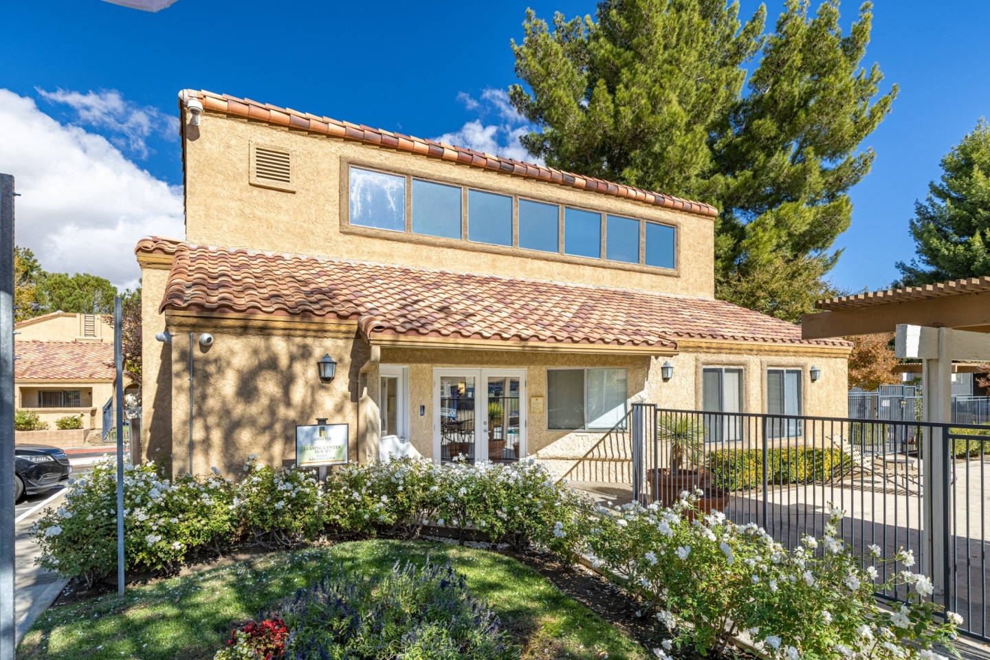 Granada Villas Image 2