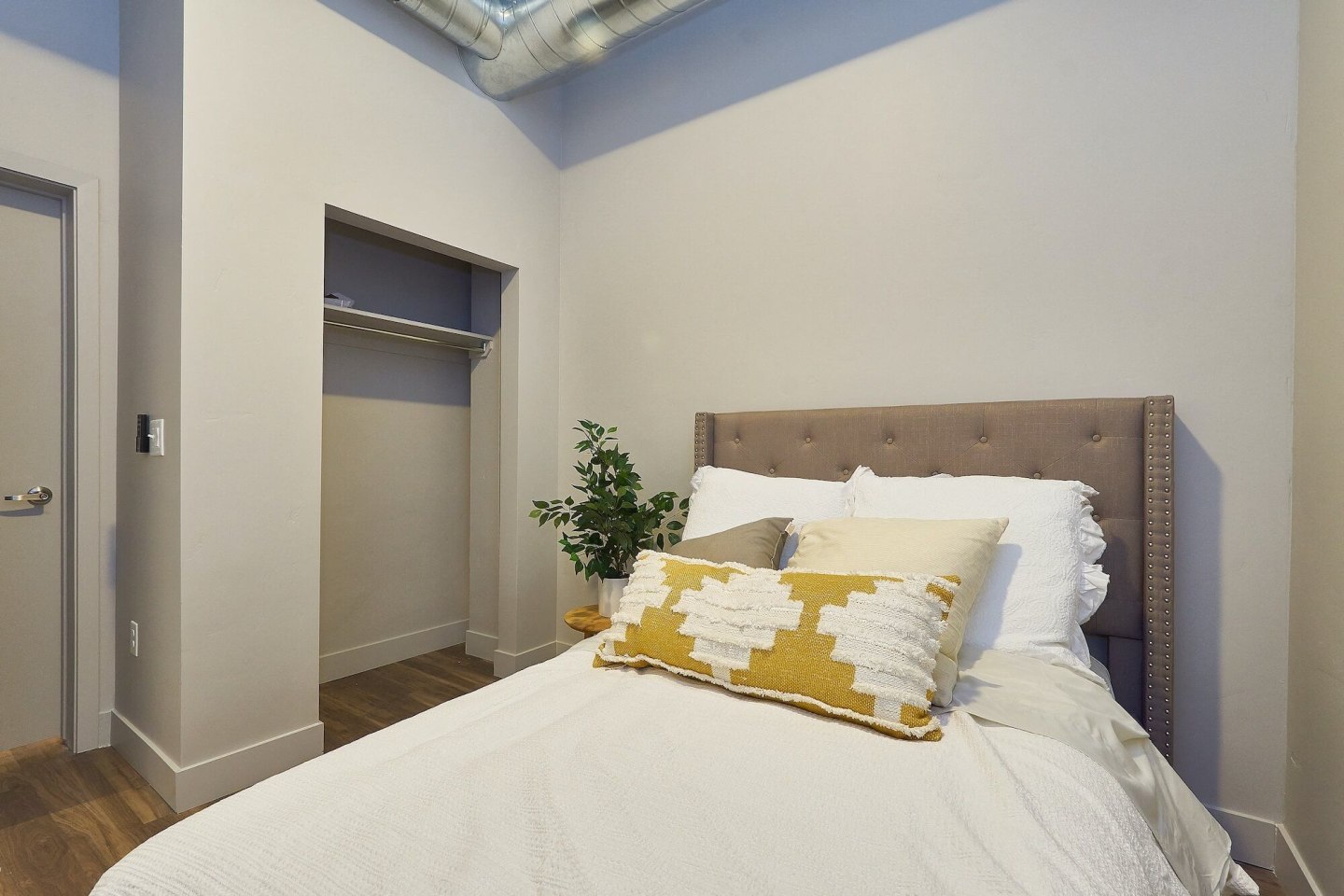 Brickside Heights Image 16