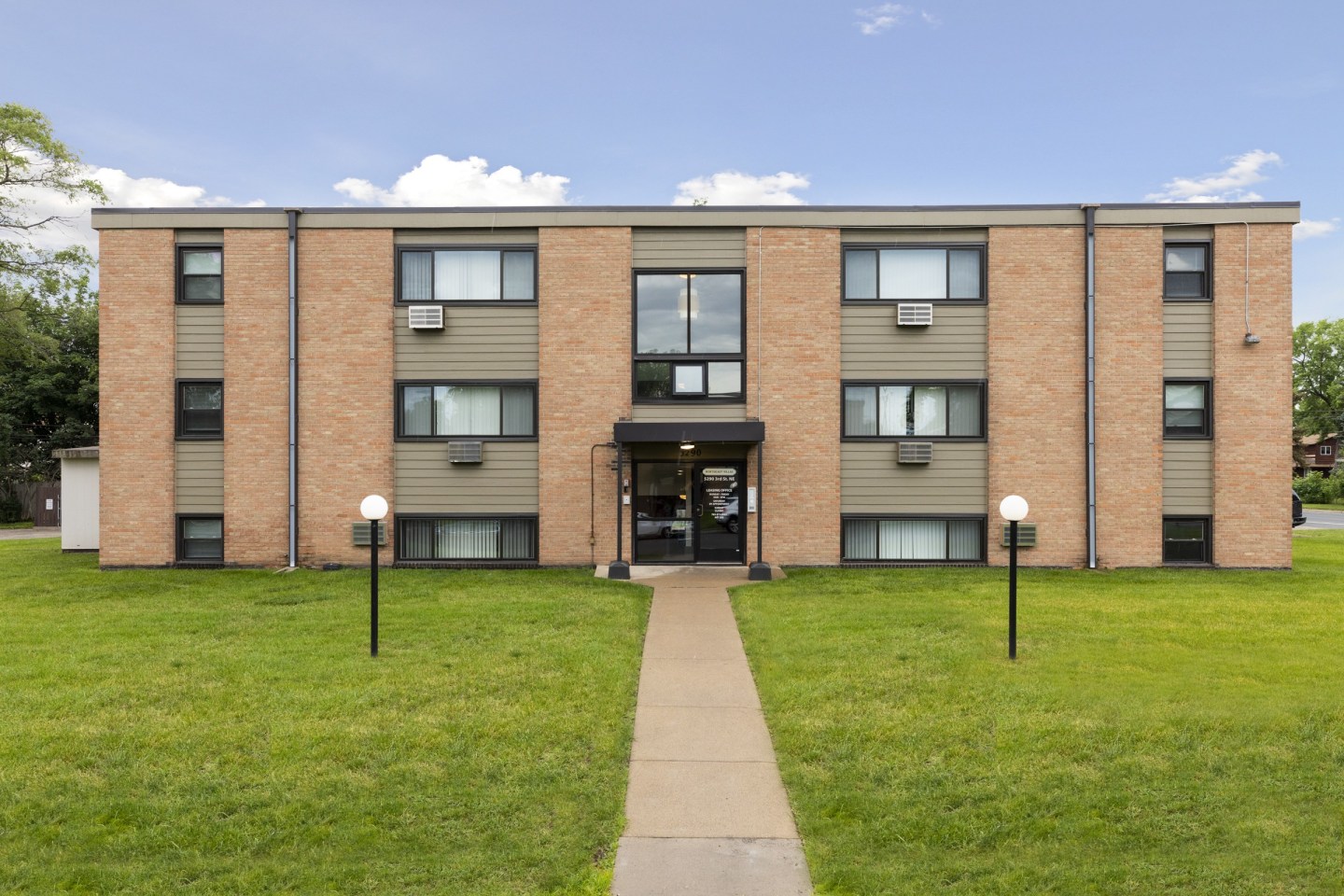 Northeast Villas Image 11