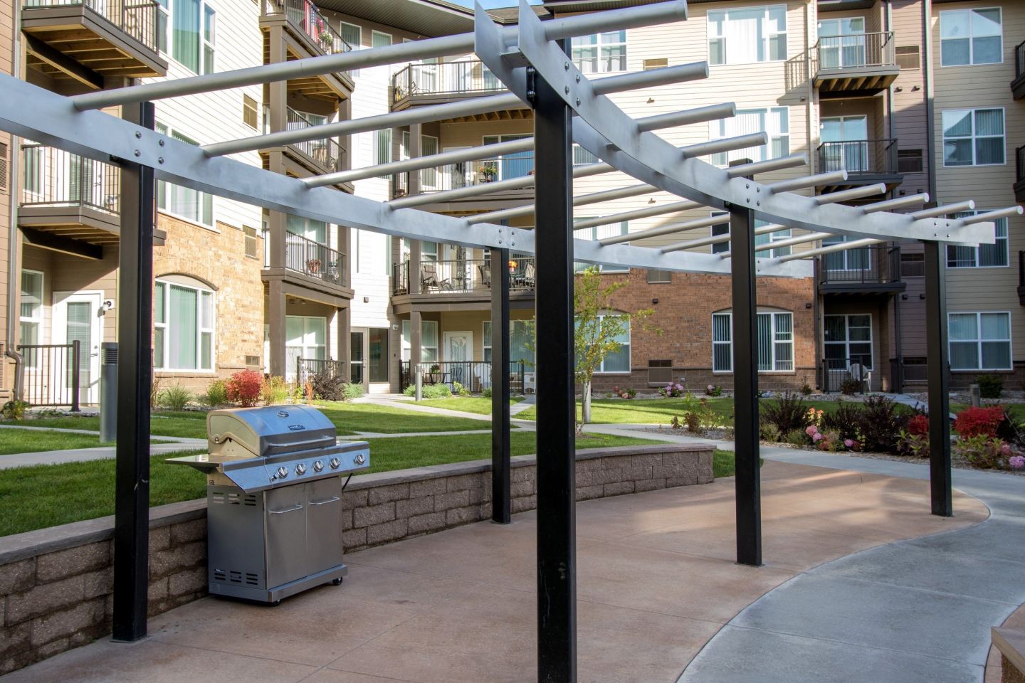 The Legends at Silver Lake Village 55+ Apartments - Senior Housing Image 6