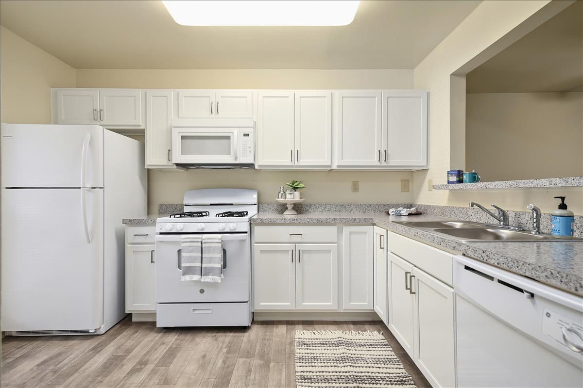 Oak Hill Townhomes Image 3