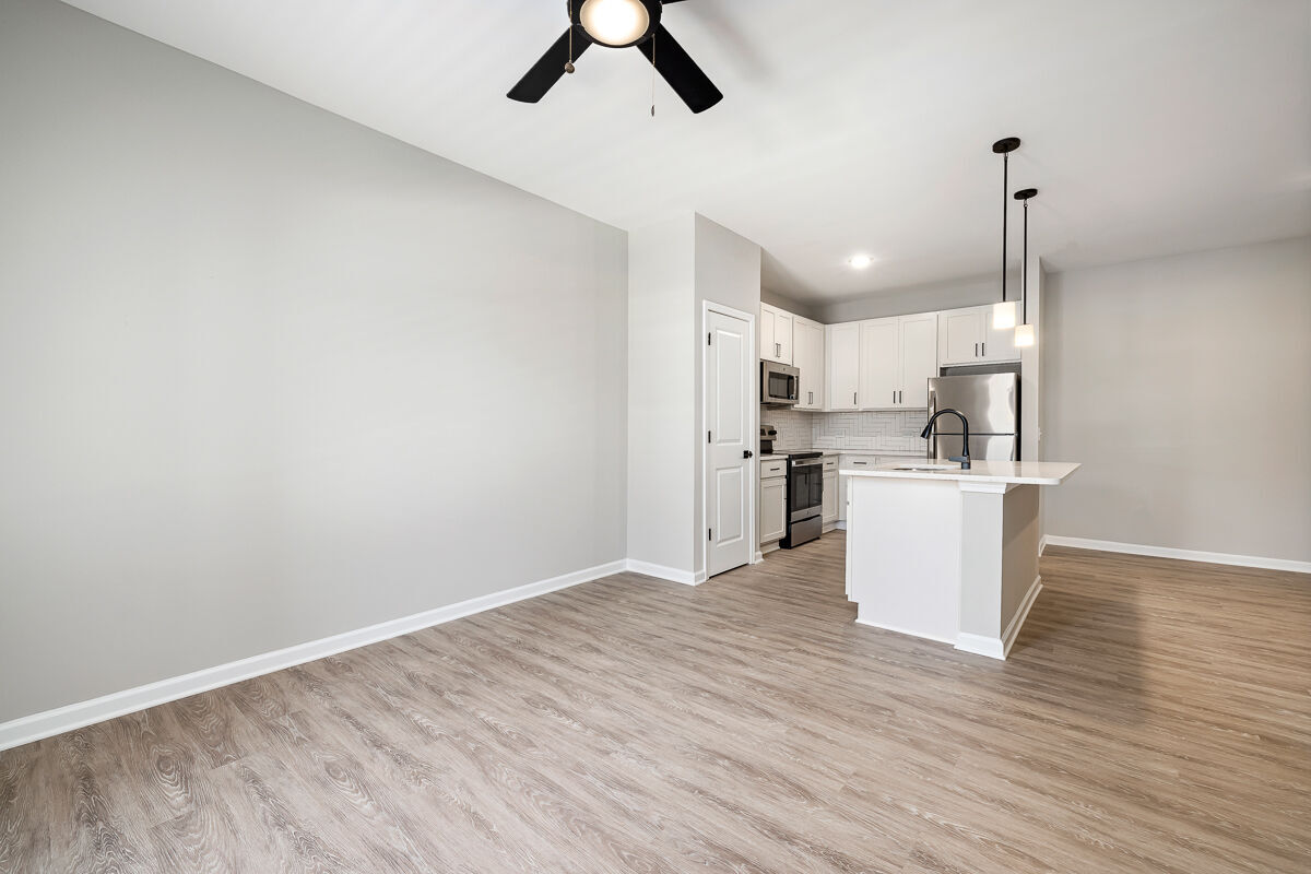 River Oaks Landing Image 41