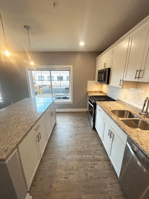 945 Kenmore Avenue Image 8