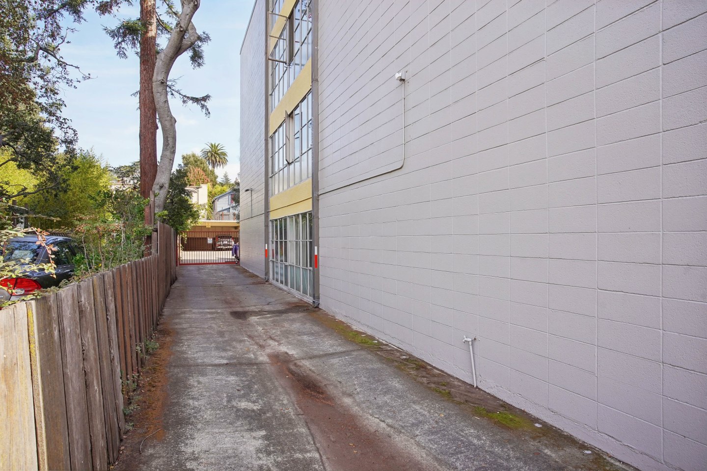 2627 Hillegass Avenue Image 12