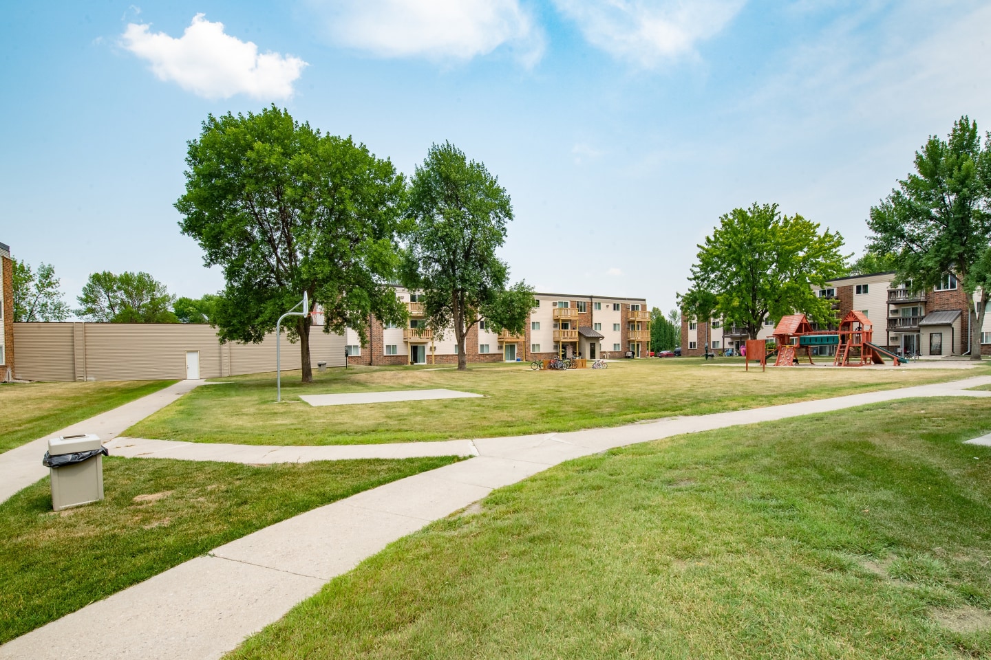Forest Park Apartments Image 10
