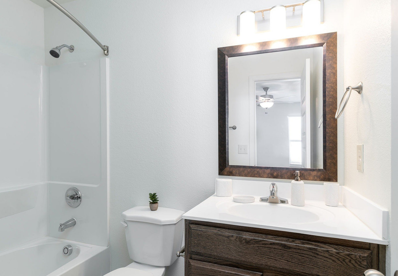Reserve Townhomes Image 6