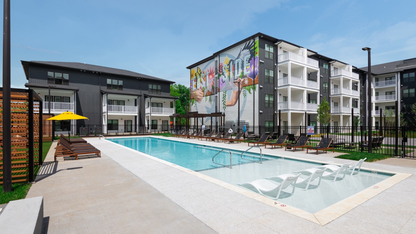 The Flats at Laurel & Pine Image 12